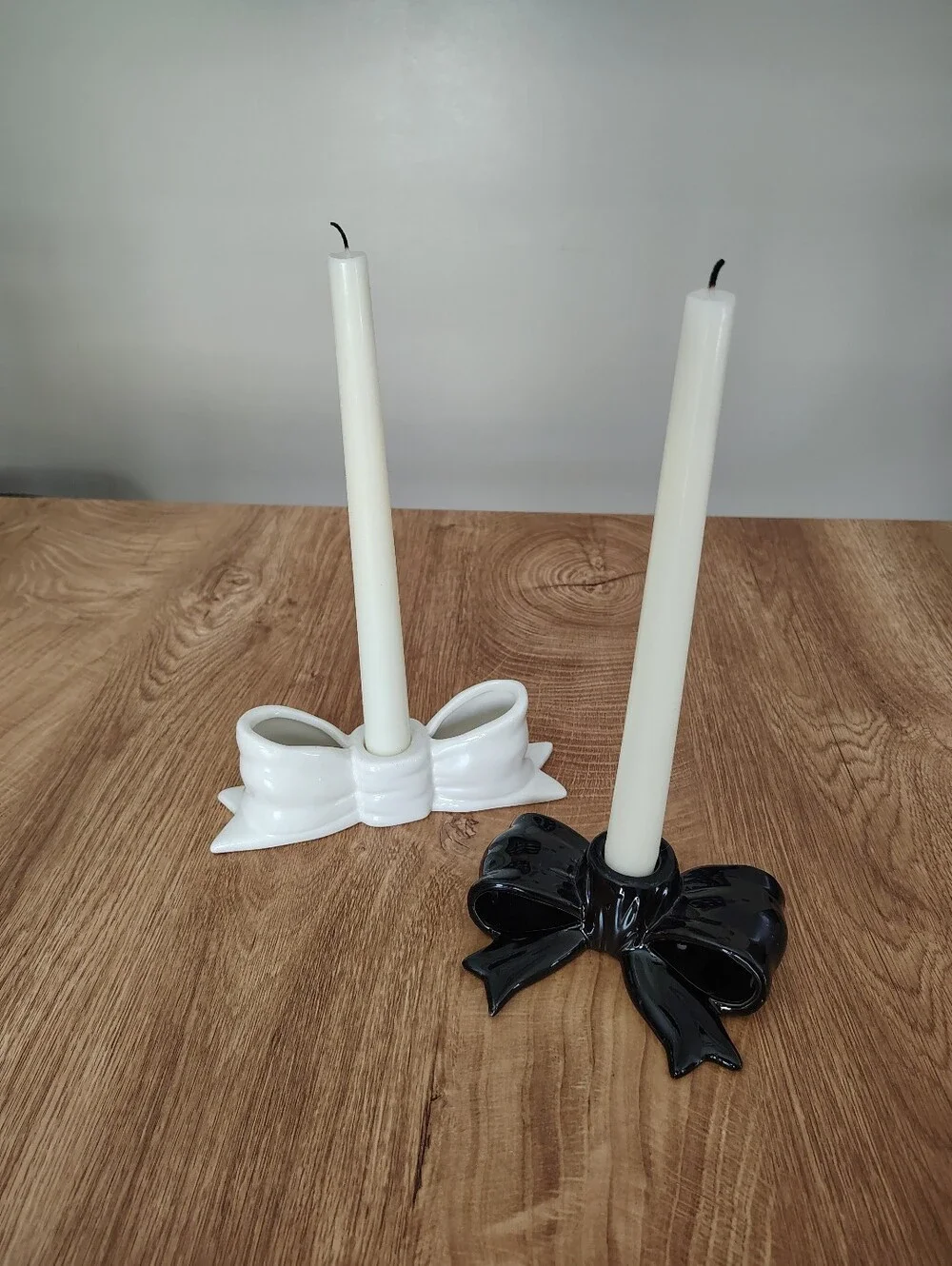 Bow Taper Candleholders- Set of 2- White & Black